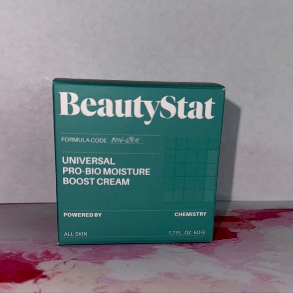 BeautyStat Universal Moisture Boost Cream in Teal